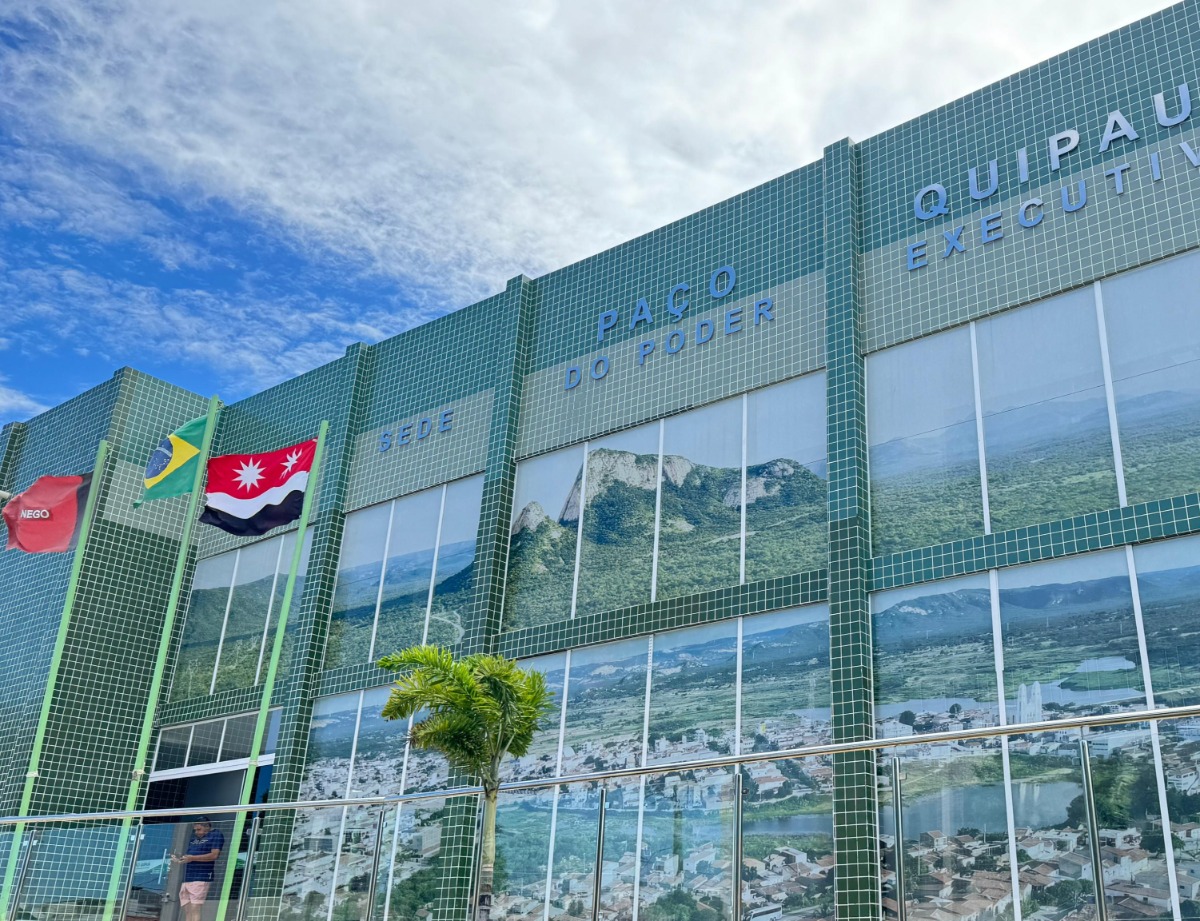 Prefeitura de Santa Luzia paga 13 salrio aos servidores municipais nesta quarta (10) e injeta mais de R$ 2 milhes na economia